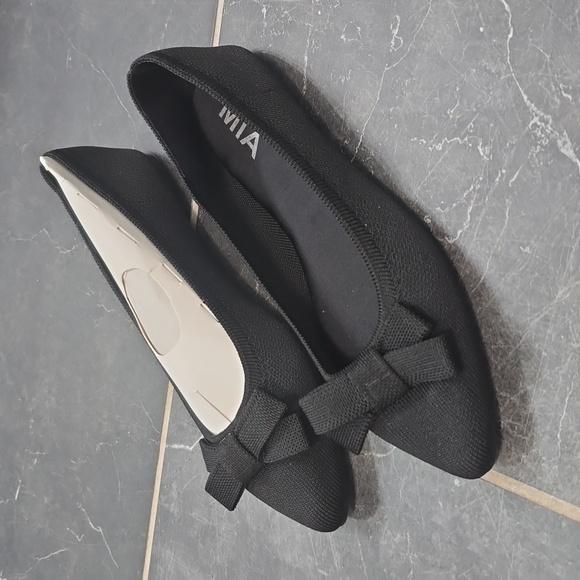 Mia black knit Textile 6 - Picture 3 of 8